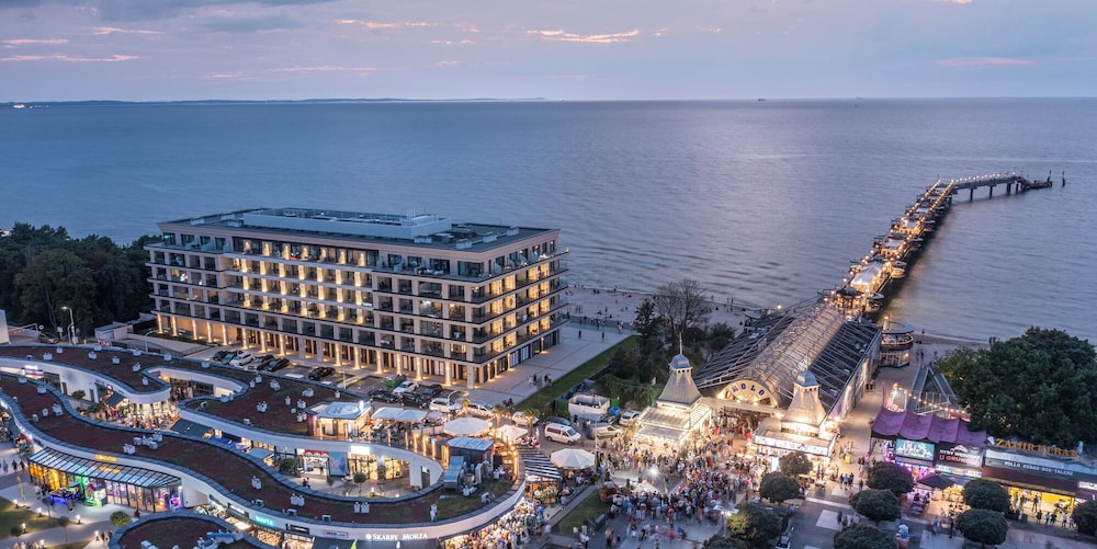 Baltic Infinity Sun & Snow — 4-Star Luxury Hotel in Miedzyzdroje, Poland