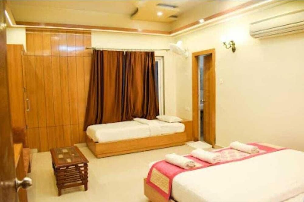 OYO Premium Assi Ghat — Varanasi — photo 4