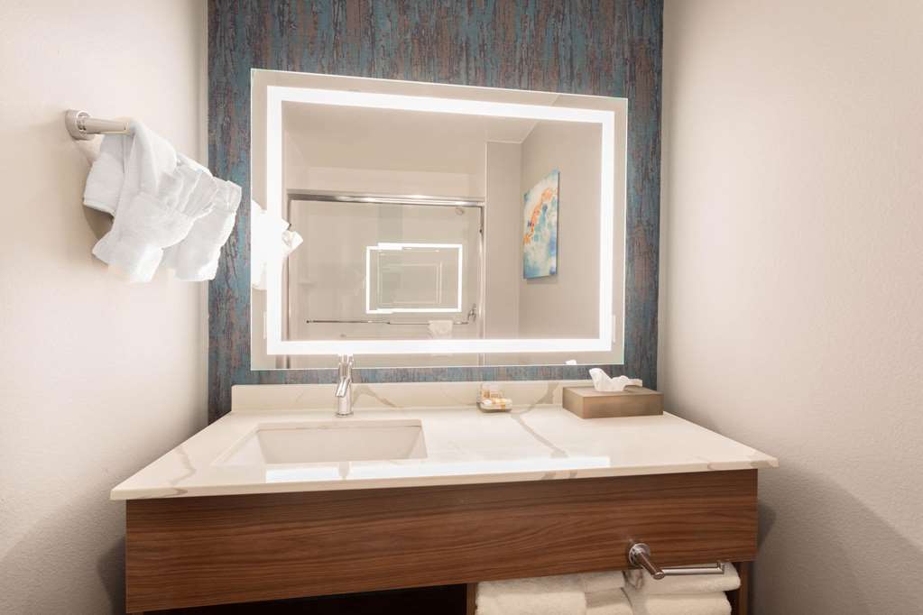 La Quinta Inn & Suites by Wyndham Limon - photo 25
