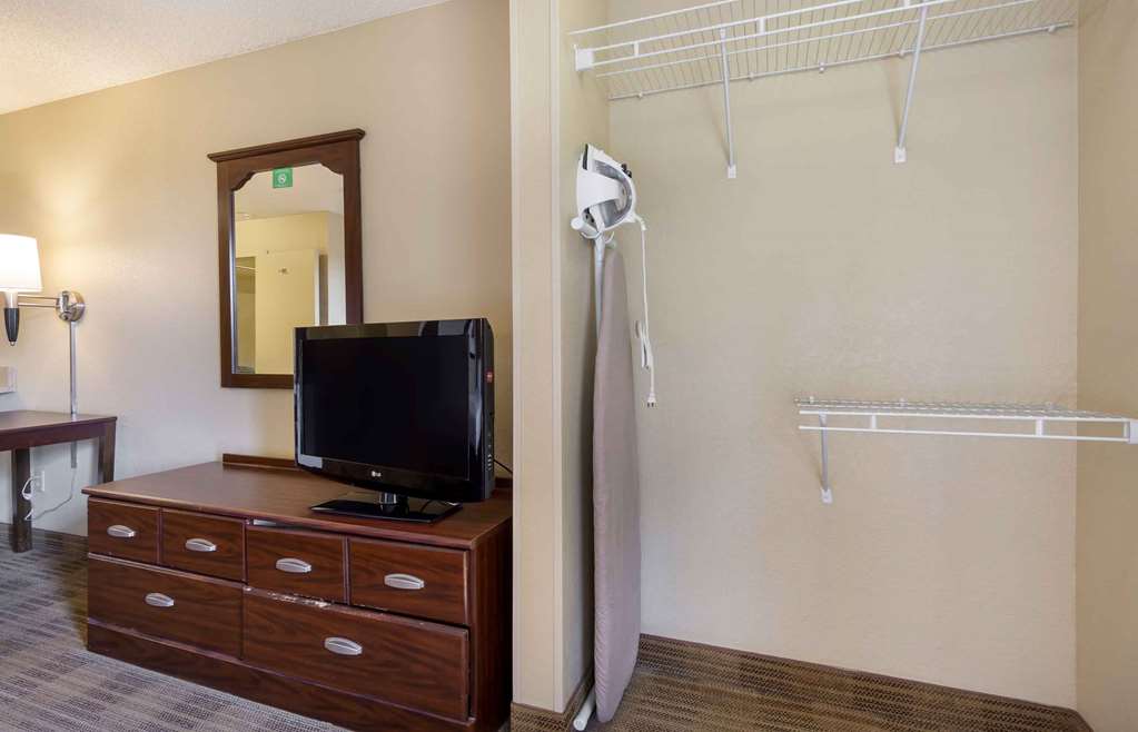 Extended Stay America Suites Tacoma South - photo 32
