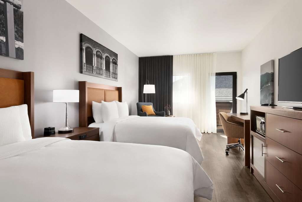 La Quinta Inn & Suites by Wyndham San Luis Obispo Downtown - photo 34
