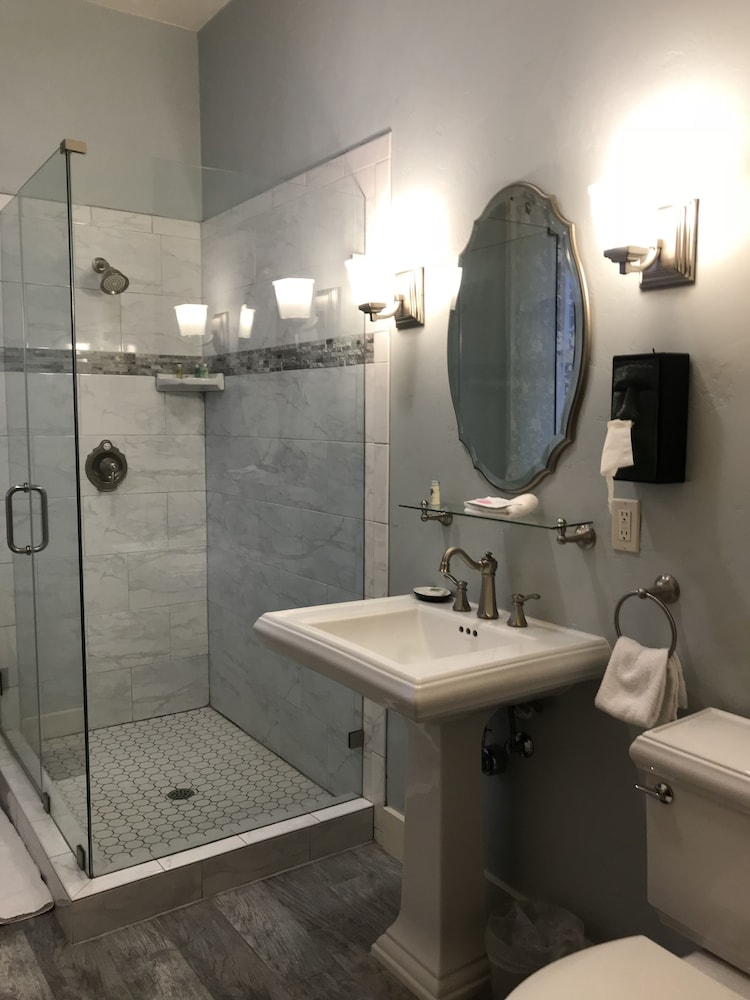 Hotel Sutter - photo 34