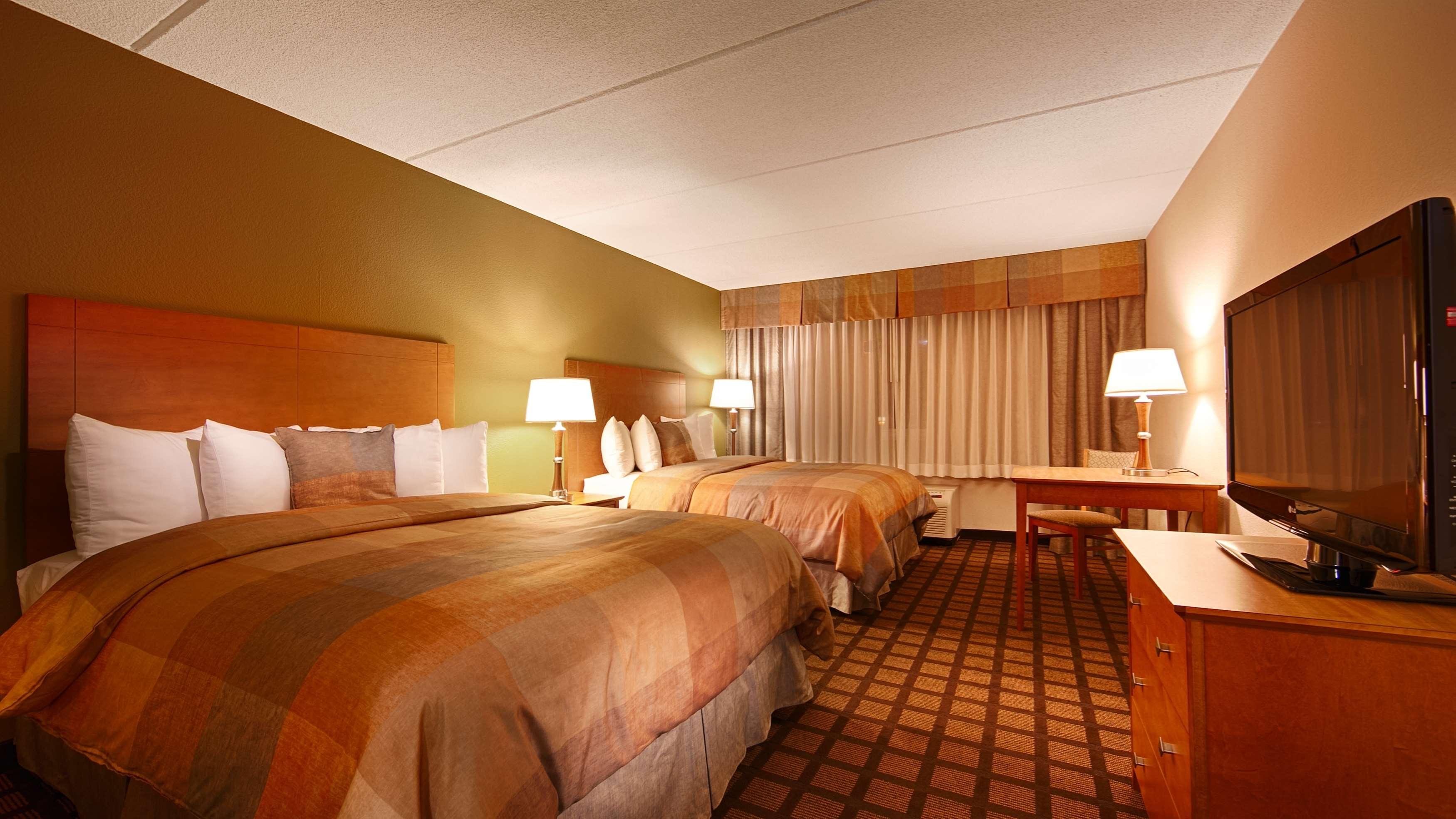 Best Western Plus Chicago Hillside - photo 11