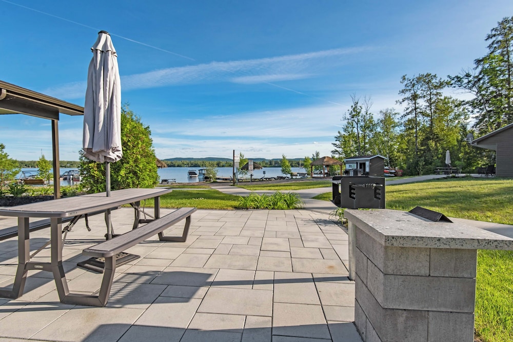 Les Chalets Baie Cascouia in Saguenay, Canada