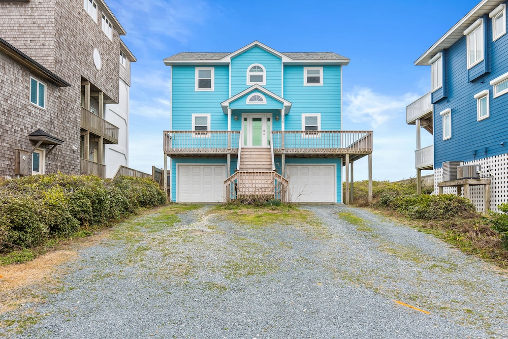 Renegade Oceanfront and Allows Pets — 4-Star Luxury Hotel in Santa Cruz, United States
