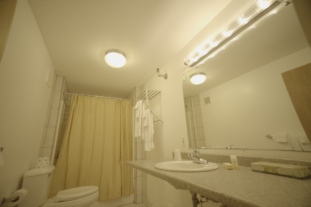 Betty Doon Hotel - photo 72