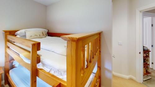 Honeybee Cottage Part of the The Bay Filey Holiday Village with pool gym and direct beach access pub restaurant tennis and meadows walks