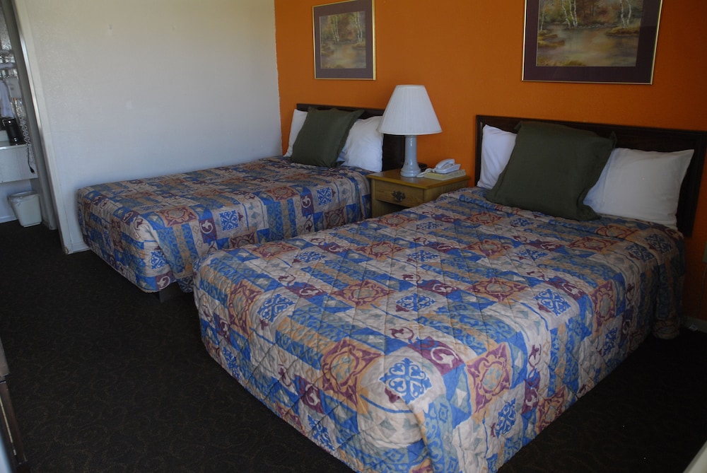 America's Best Inns & Suites - photo 8