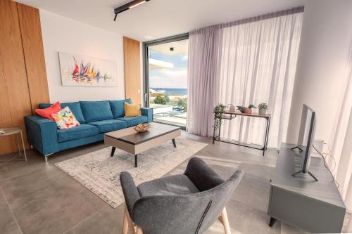Gaia Seaview Apartment 1 — 4-Star Luxury Hotel in Larnaca, Cyprus