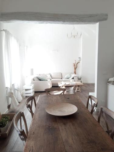 White Suite — 4-Star Luxury Hotel in Spotorno, Italy