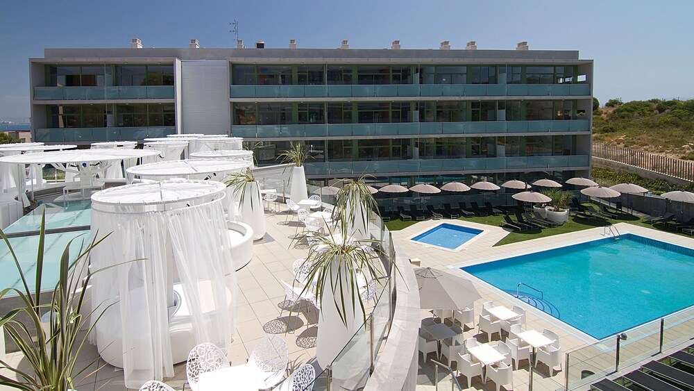 Apolo Suites Rentalmar — 4-Star Luxury Hotel in Salou, Spain