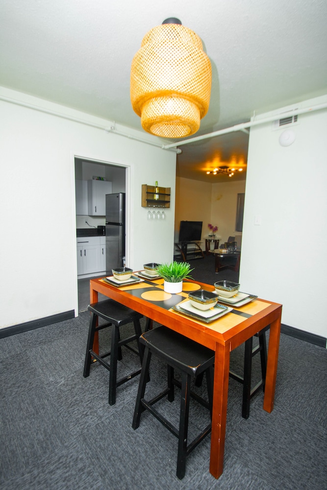 Vintage Elegance Condo Steps Away From Casino Hot Springs - photo 20