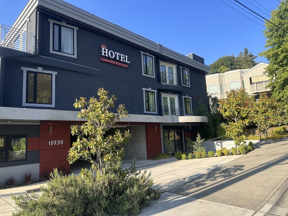 Lakeview Hotel - photo 20