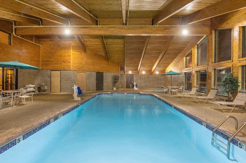 AmericInn by Wyndham Kearney - photo 25