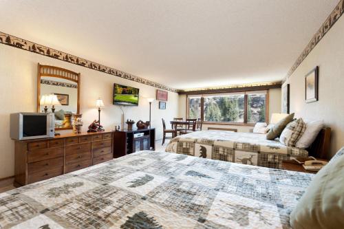Tamarron Lodge Studio 236 — 4-Star Luxury Hotel in Durango, United States