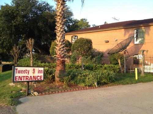 Blue Diamond Inn - last minute hotel in Houston