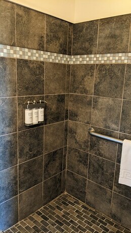 The Meadowlark Inn - photo 13