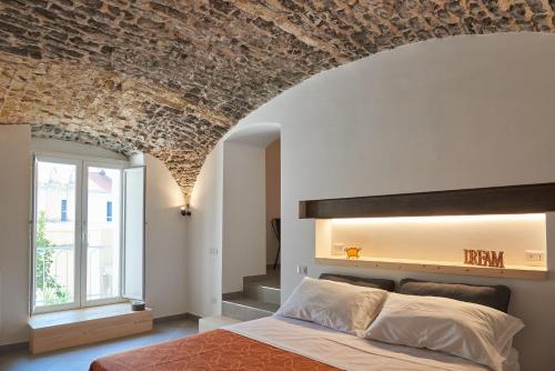 Style Home — 4-Star Luxury Hotel in Salerno, Italy