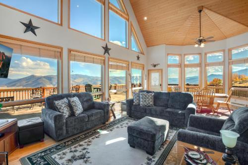Above the Clouds — hotel in Creede