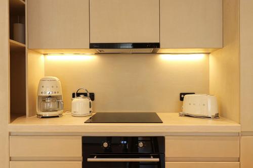 Vake Oasis Modern and Comfortable Apt by Wehost
