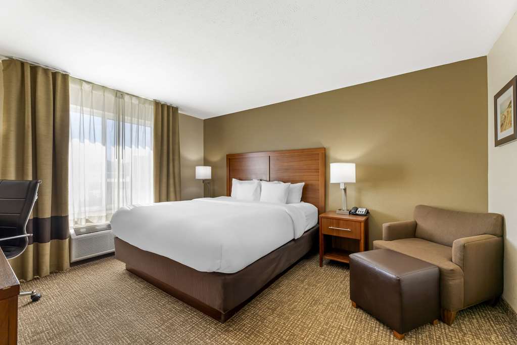 Comfort Inn & Suites Porter near Indiana Dunes - photo 10