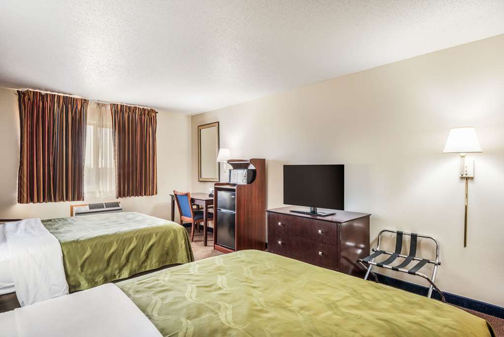 Quality Inn & Suites Eldridge Davenport North - photo 15