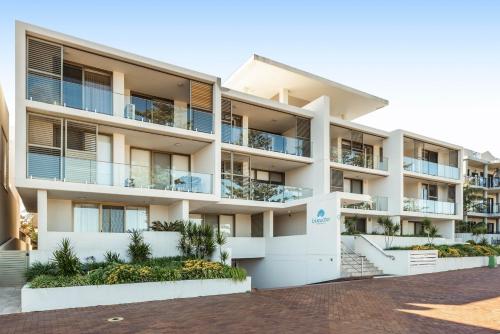 Kiama Ocean View Motor Inn — 4-Star Luxury Hotel in Kiama, Australia