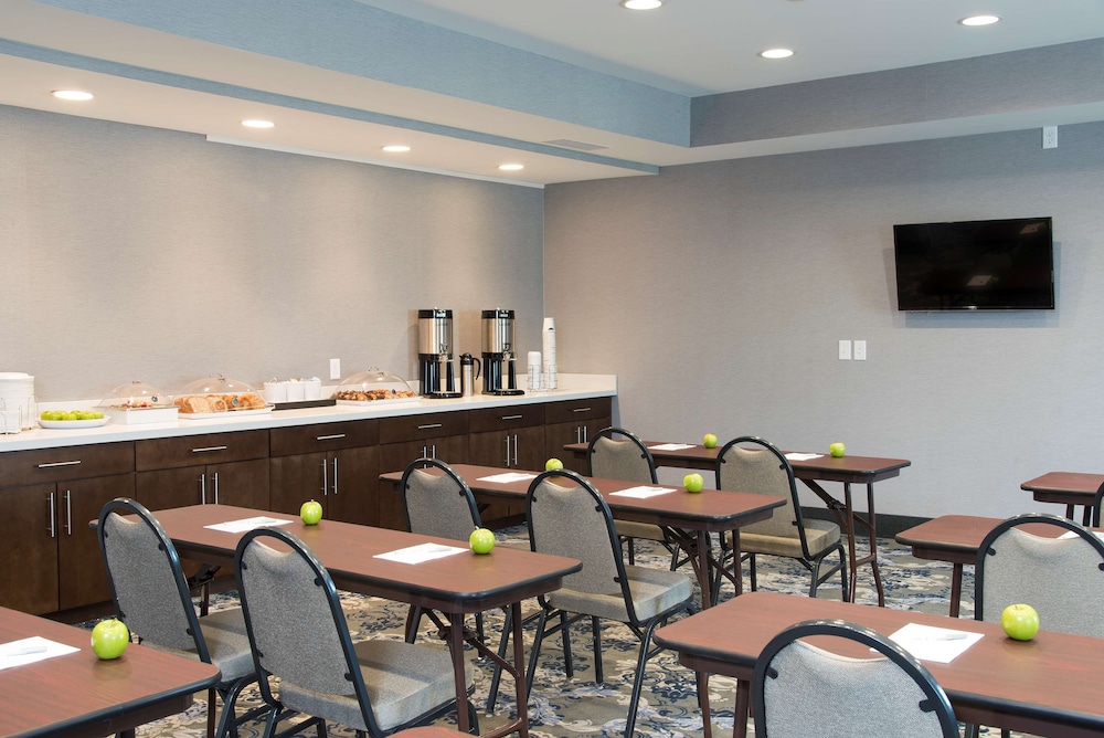 Hampton Inn & Suites Michigan City - photo 21