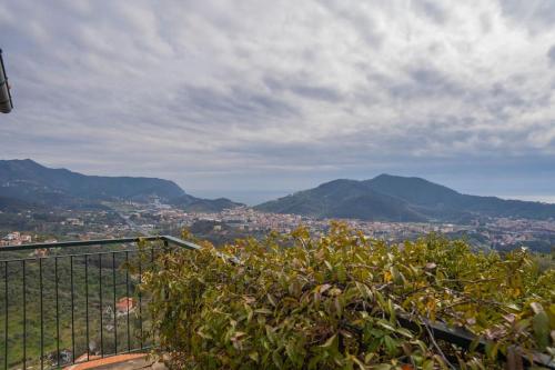 031 Casa Armonia Vista MARE Sestri Levante Pace Natura — 4-Star Luxury Hotel in San Bernardo, Italy