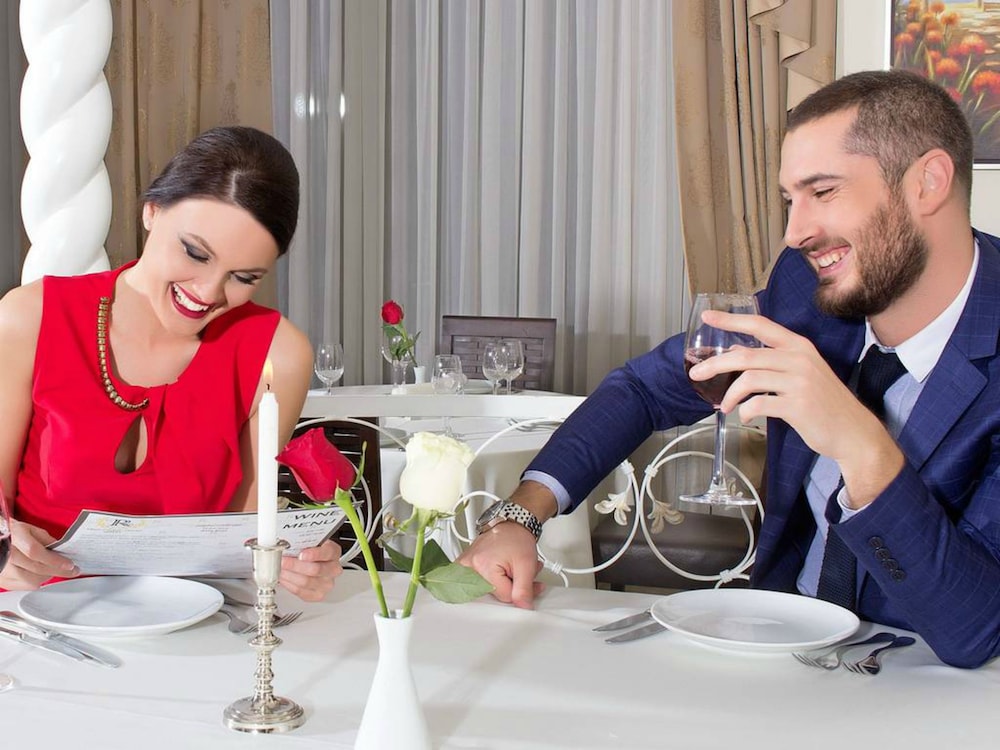 Couples dining