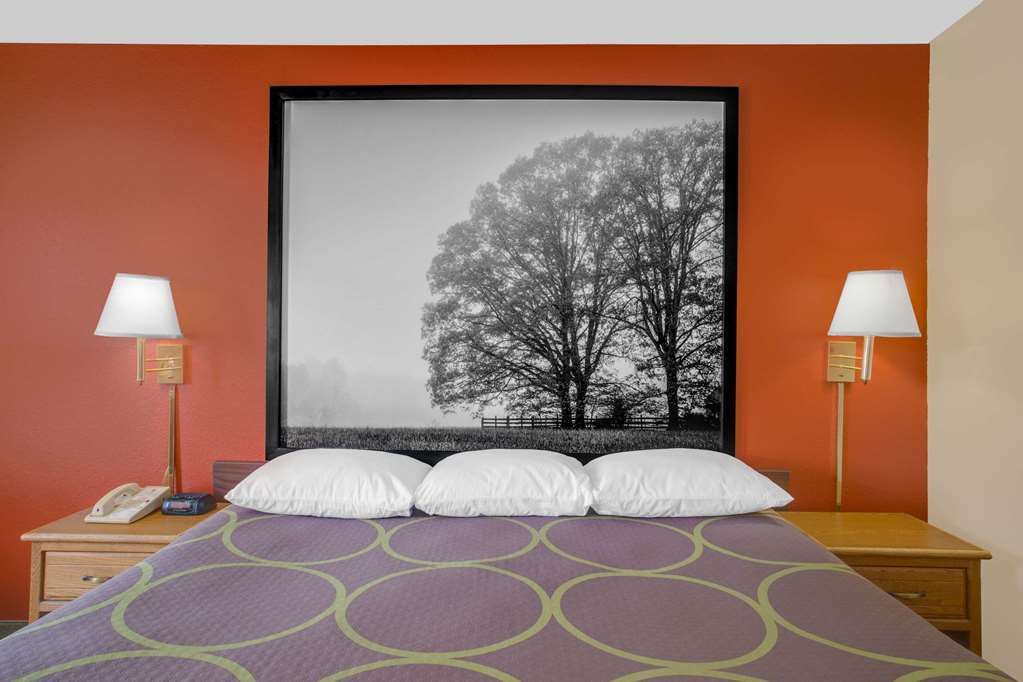 Super 8 by Wyndham Christiansburg Blacksburg Area - photo 7