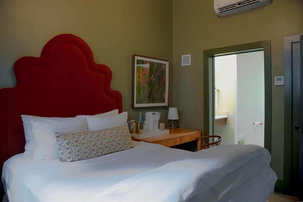 The Woodward Hotel - photo 15