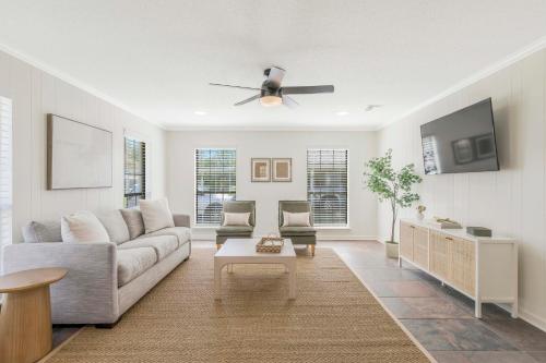 Updated & centrally located 3 Bed in Lafayette, United States