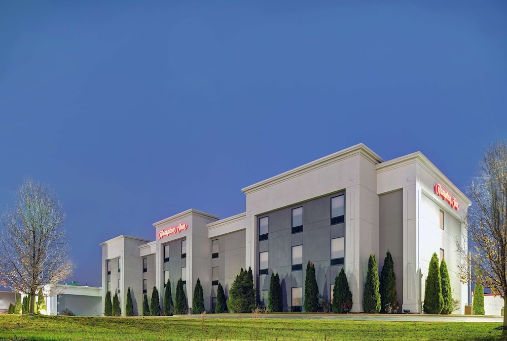 Hampton Inn Farmington - photo 43