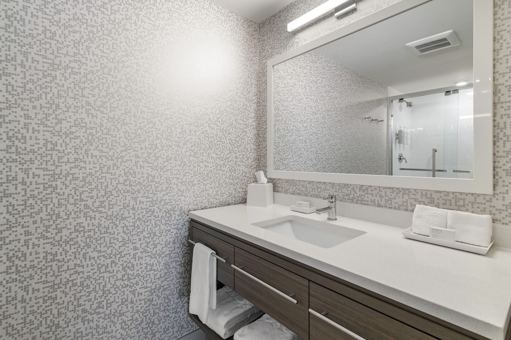 Home2 Suites by Hilton Bangor - photo 28