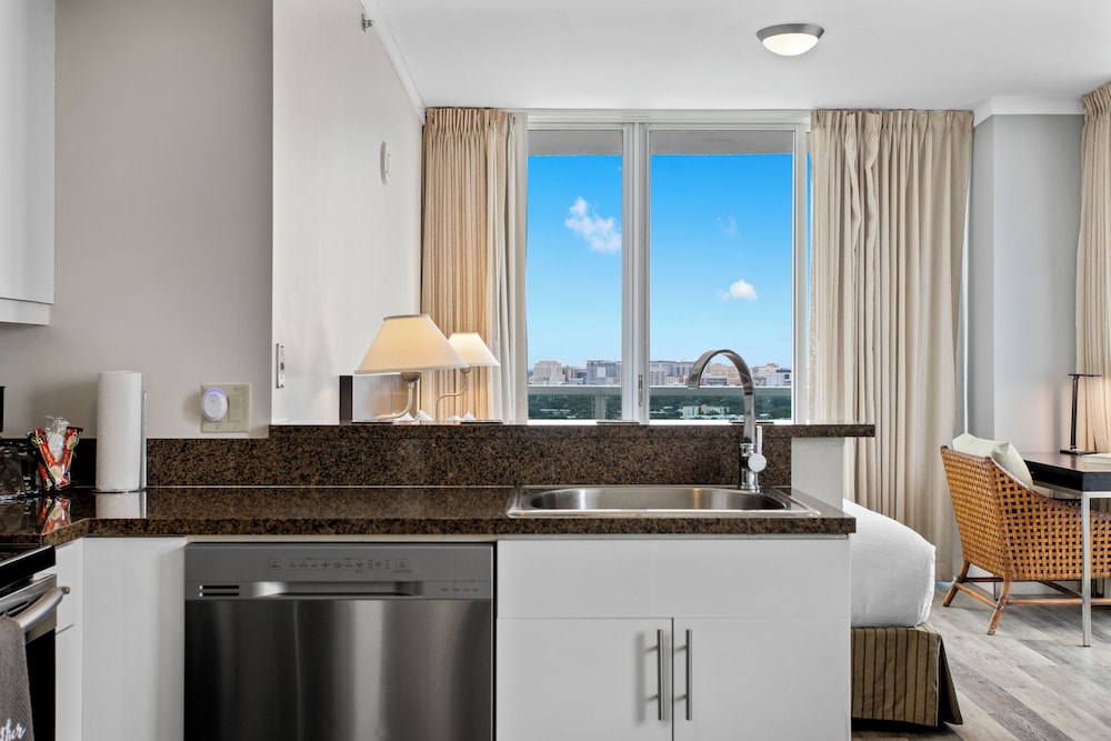 Private Residences at Sonesta Coconut Grove - photo 9