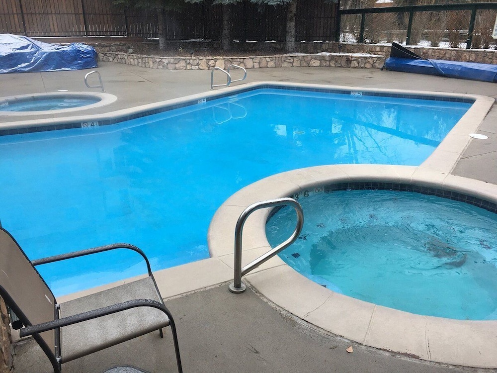 GetAways at Falcon Point Resort - photo 25