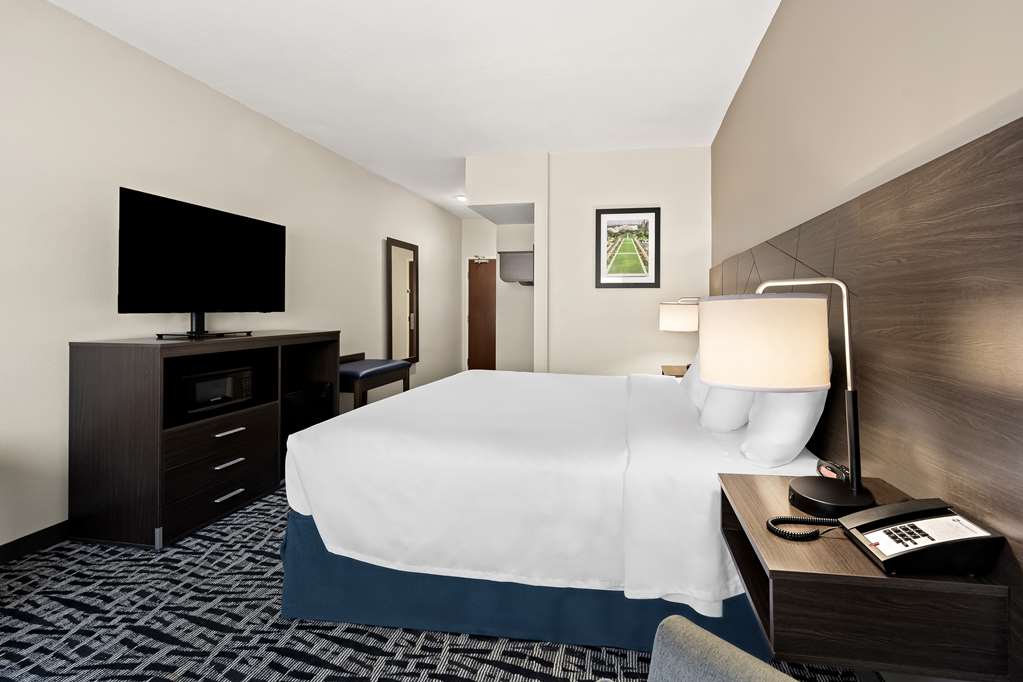 Best Western Bryan College Station - photo 24