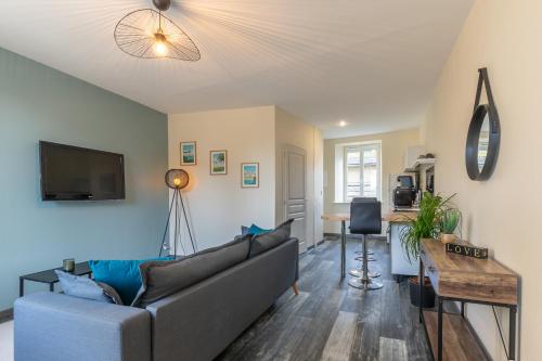 Les Oberlins 2 Appartements Cour BBQ & Parking in Cour-Cheverny, France