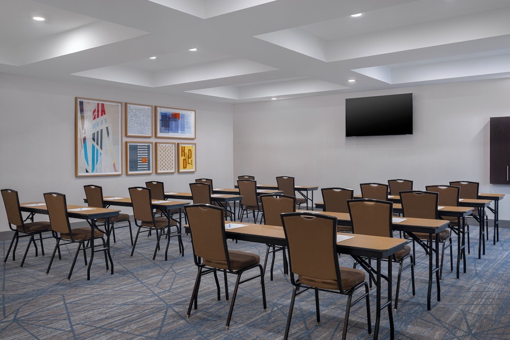 Holiday Inn Express Hotel & Suites Prattville South by IHG - photo 43