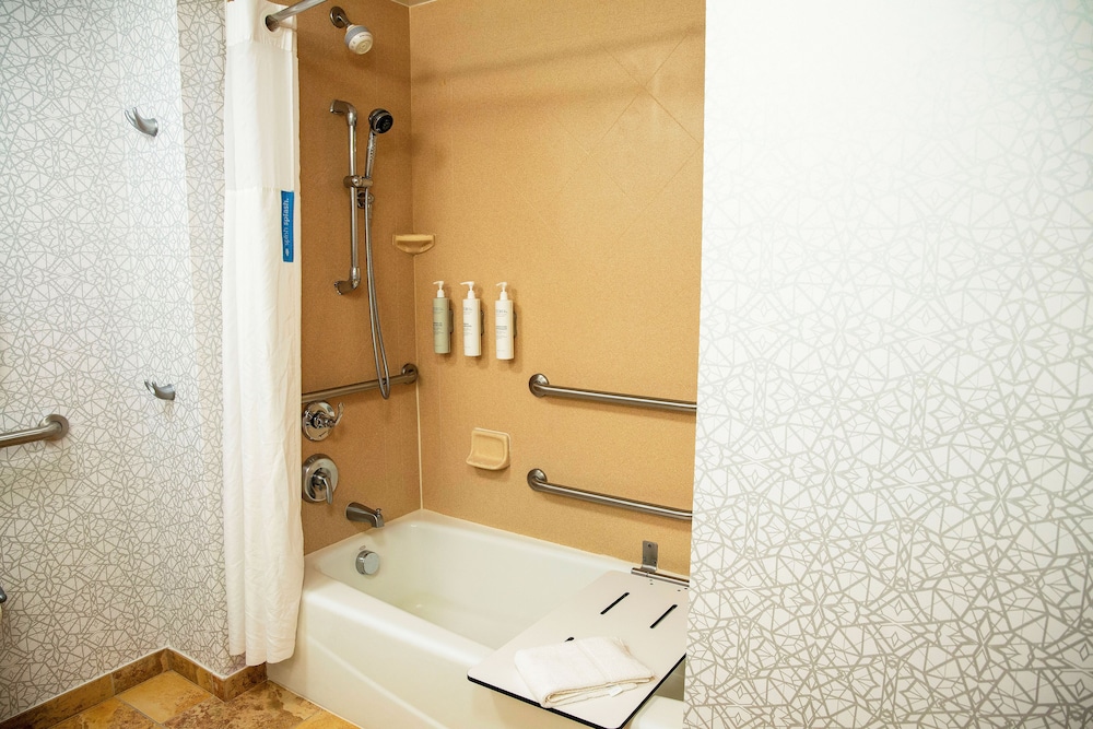 Hampton Inn & Suites Jacksonville - photo 31