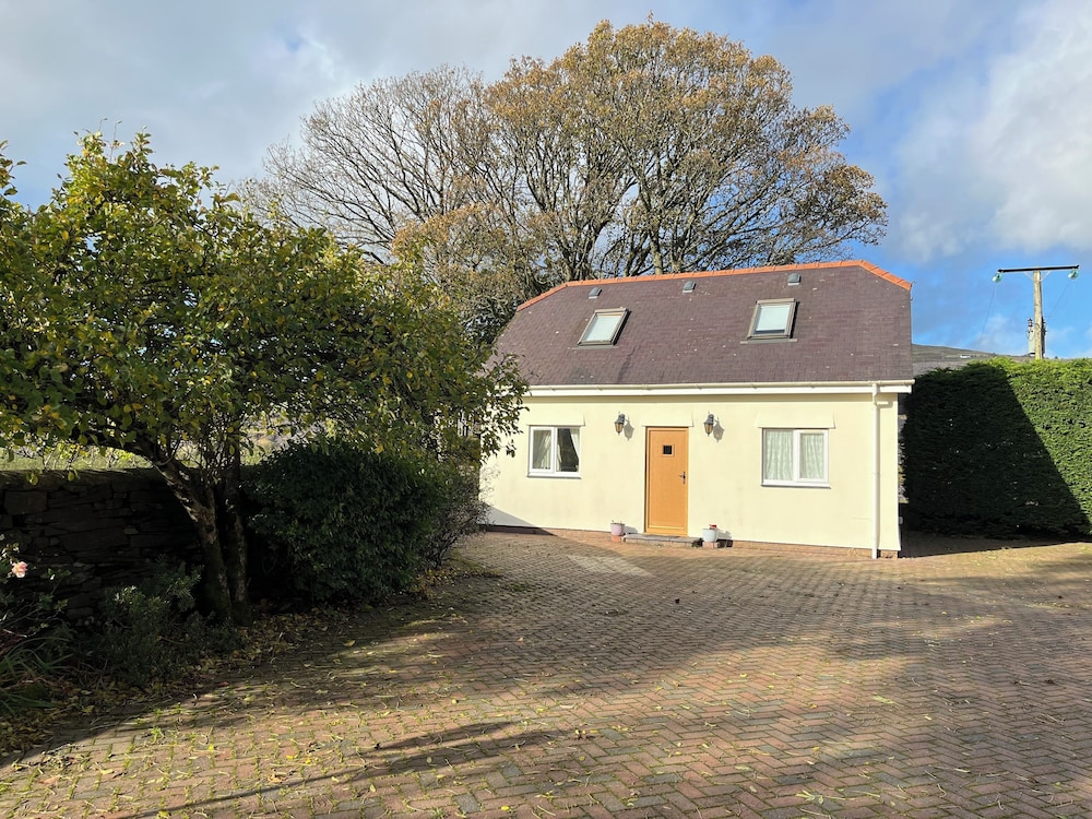 Meadow View - carbon neutral hotel in Caernarfon