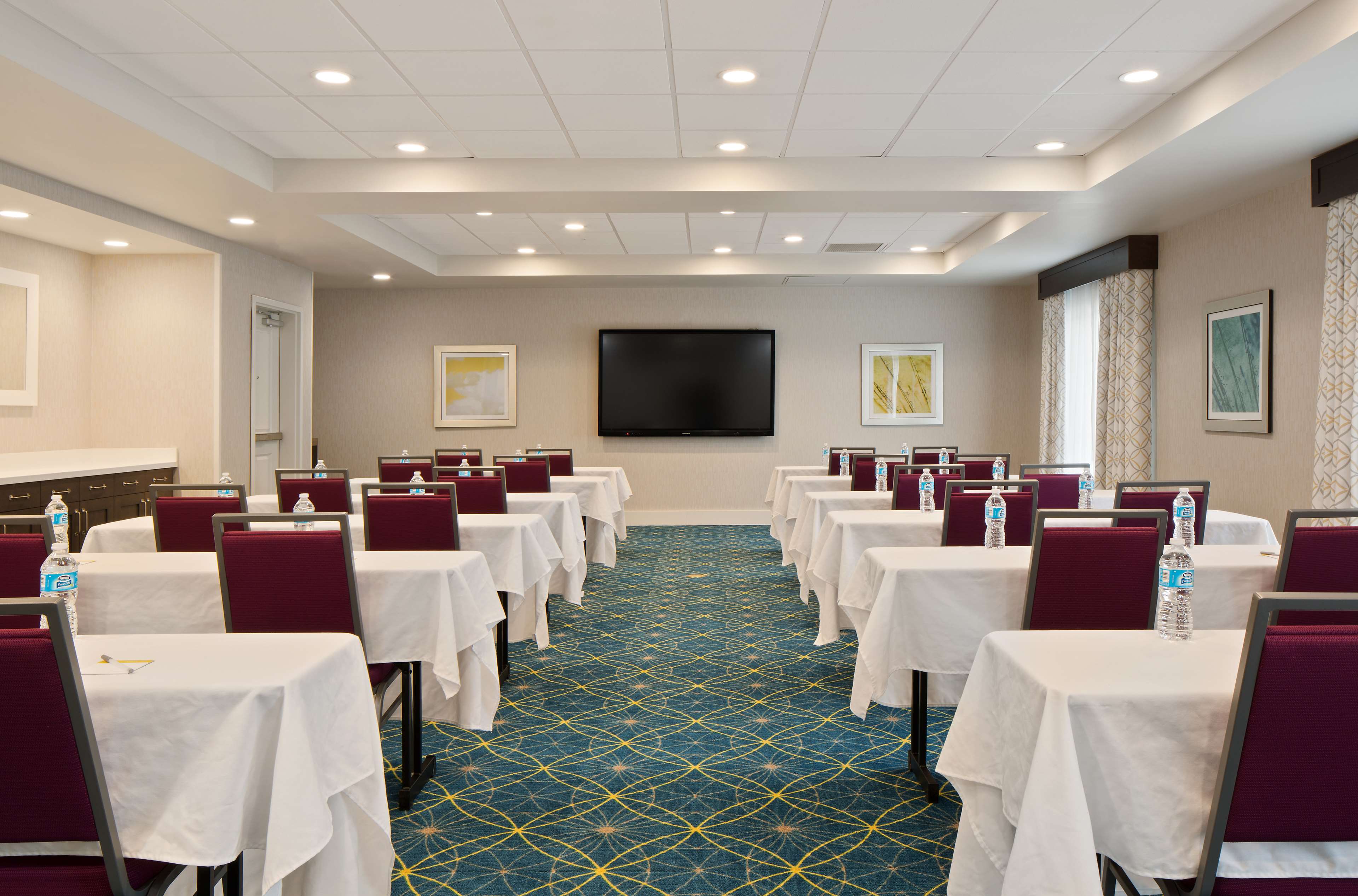 Hampton Inn & Suites Seattle Woodinville WA - photo 17