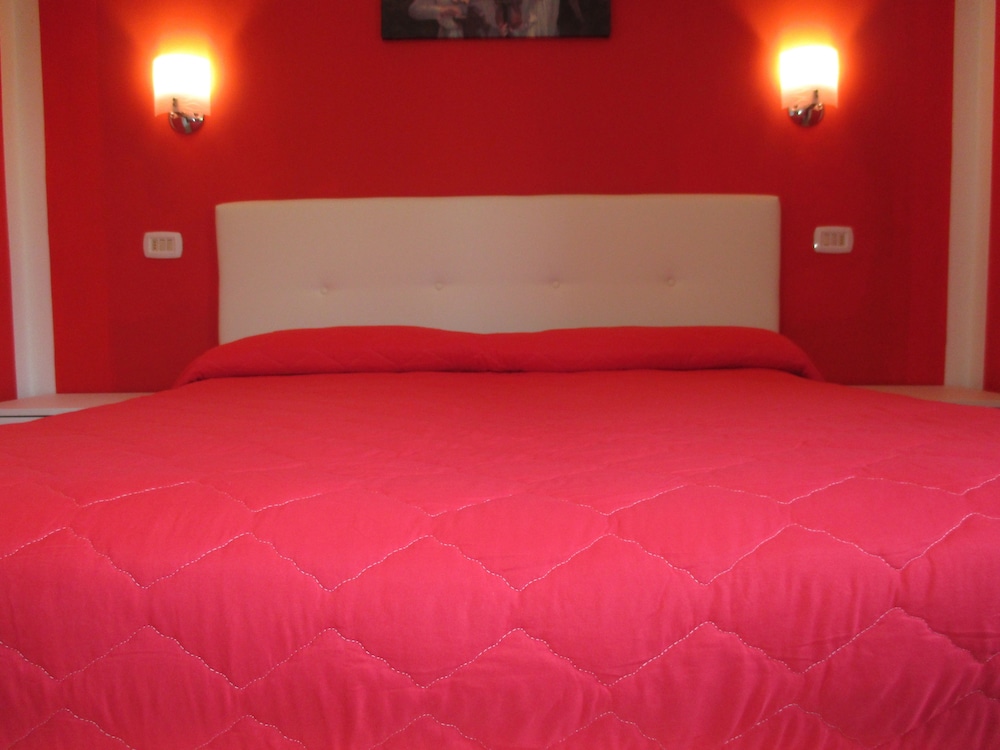 Casa Vacanze Donna Antonia — 4-Star Luxury Hotel in Centola, Italy