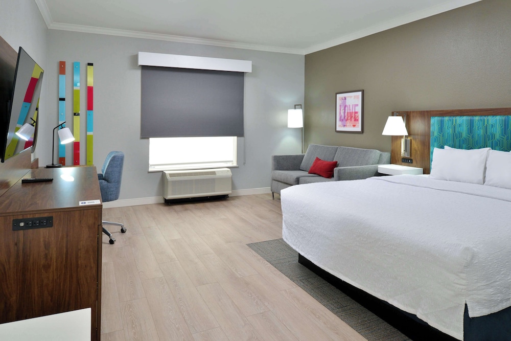 Hampton Inn & Suites Greenville - photo 6