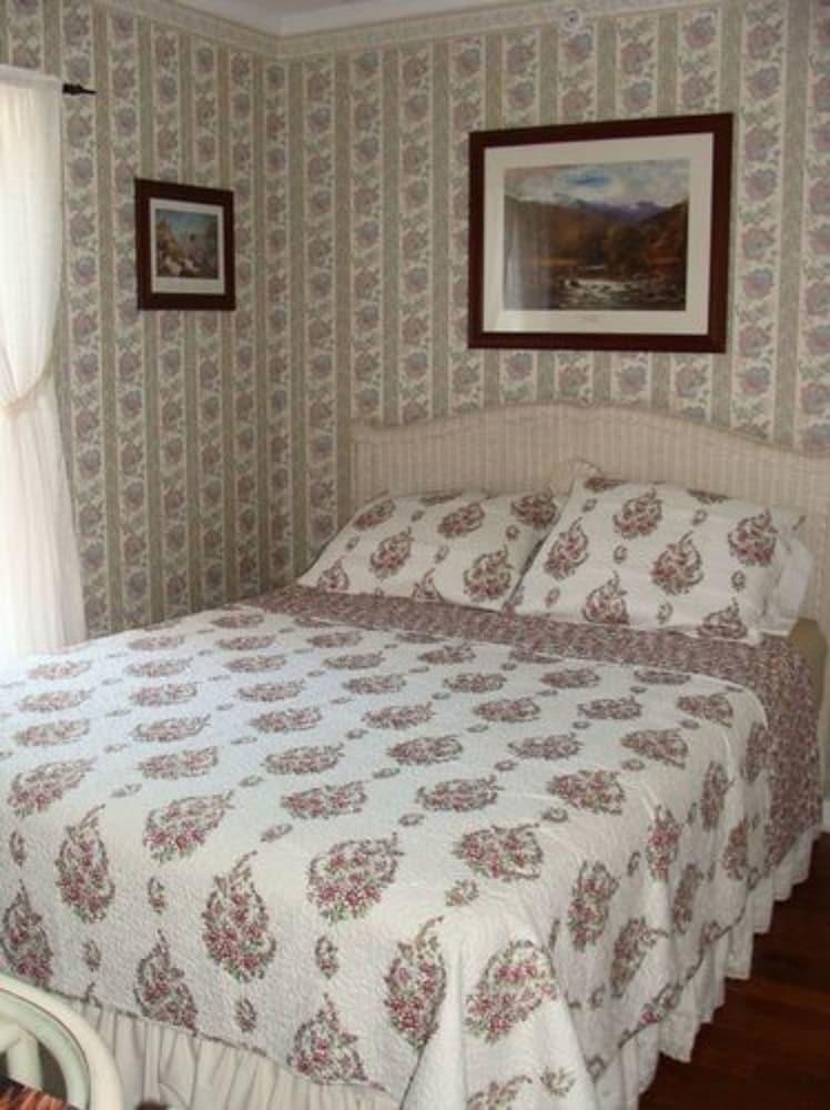 The Henry Collins Inn - photo 7