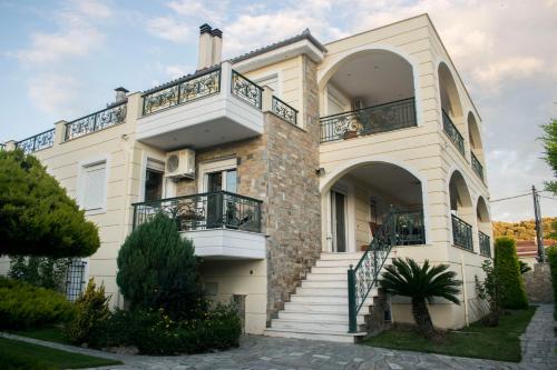 Azure Nature Villa Sea & Nature Escape — 4-Star Luxury Hotel in Volos, Greece