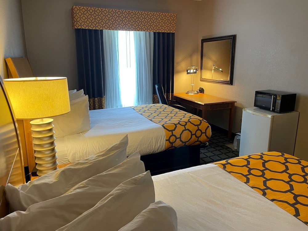 Baymont by Wyndham West Plains - photo 7