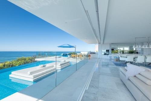 Azure — Sunshine Beach