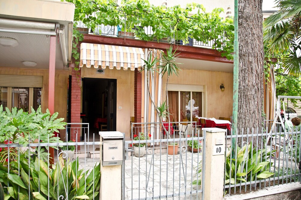 Pensione Berlati - last minute hotel in Cervia